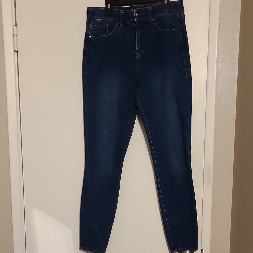 TRUE RELIGION JENNIE CURVY SUPER SKINNY JEANS SIZE 29